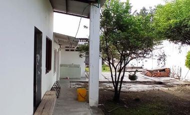 CENTRAL Y AMPLIA CASA-LOTE PARA PROYECTO COMERCIAL EN MARIQUITA (TOLIMA) EN VENTA