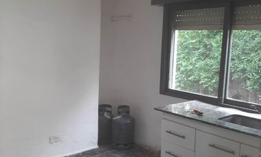 VENTA CASA PASO DEL REY CENTRO U$S 45.000 SUPERFICIE TOTAL DEL TERRENO 217 M2 CON ESCRITURA