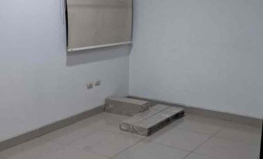 Alquilo departamento en Samborodon