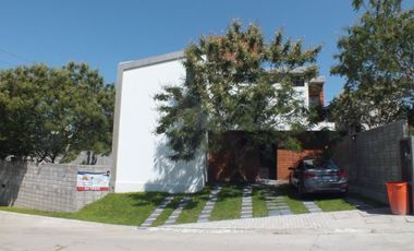 Casa en venta Club de Golf Santa Fe. Xochitepec Morelos