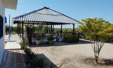 SE VENDE HERMOSA CASA CABAÑA EN LAS PLAYAS DE CIENAGA MAGDALENA