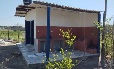 SE VENDE HERMOSA CASA CABAÑA EN LAS PLAYAS DE CIENAGA MAGDALENA