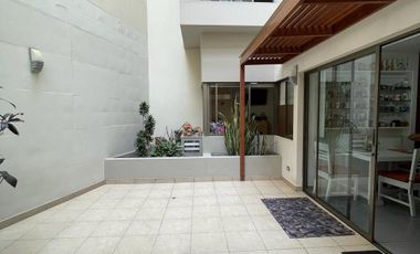 Departamento amplio tipo casa en Casuarinas Sur
