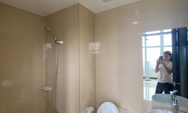 5 bedroom condo unit for sale in Makati City Ready for Occupancy