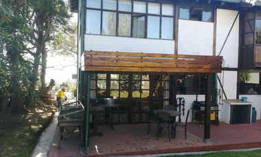 CASA ESTILO RUSTICO 200 METROS 3 HABITACIONES SECTOR EMBAJADA USA