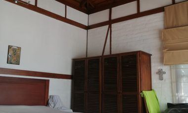 CASA ESTILO RUSTICO 200 METROS 3 HABITACIONES SECTOR EMBAJADA USA
