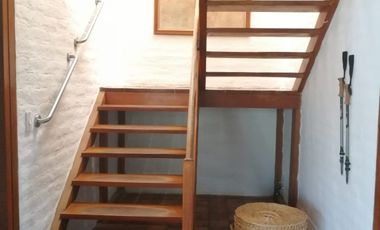 CASA ESTILO RUSTICO 200 METROS 3 HABITACIONES SECTOR EMBAJADA USA