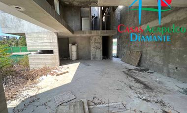 Casa en obra gris, Roof garden, 3 niveles