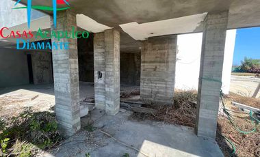 Casa en obra gris, Roof garden, 3 niveles