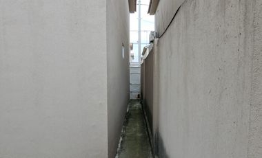 Alquiler  de casa de dos pisos  en Urbanizacion Villa Bonita , norte de Guayaquil.