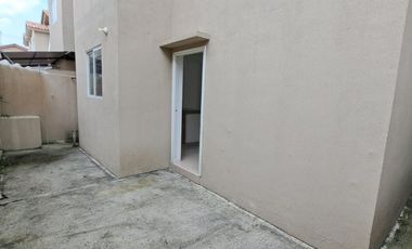 Alquiler  de casa de dos pisos  en Urbanizacion Villa Bonita , norte de Guayaquil.