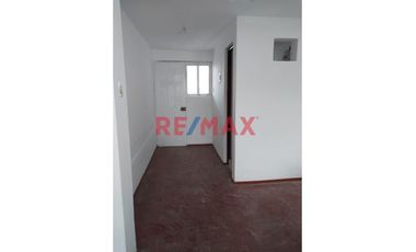 Hermosa Casa Urb. Los Pinos. Chimbote ID 1089416