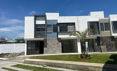 Casa en Venta con alberca a 15 minutos de Cuernavaca en Emiliano Zapata Morelos