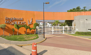 CASA EN REMATE EN LOS SAUCES MORELOS
