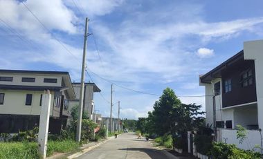 25k Monthly Promo Lot for sale in Sta. Rosa Laguna beside of Nuvali Park 503sqm - 661k DP Ready to Build House