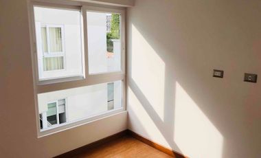 DÚPLEX EN VENTA DE 3 DORMITORIOS EN SURCO CERCA AL ÓVALO HIGUERETA