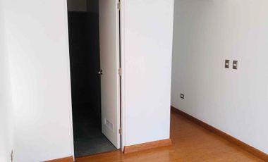 DÚPLEX EN VENTA DE 3 DORMITORIOS EN SURCO CERCA AL ÓVALO HIGUERETA