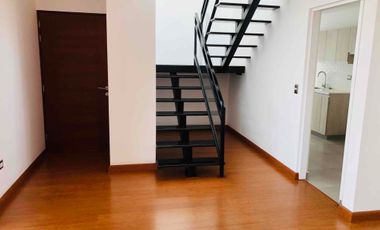 DÚPLEX EN VENTA DE 3 DORMITORIOS EN SURCO CERCA AL ÓVALO HIGUERETA