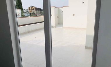 DÚPLEX EN VENTA DE 3 DORMITORIOS EN SURCO CERCA AL ÓVALO HIGUERETA