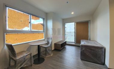 Sale The Trust Condo @BTS Erawan, Corner Unit, River view and  Pool view.