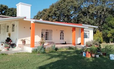 Casa campestre en venta con huerta de limón