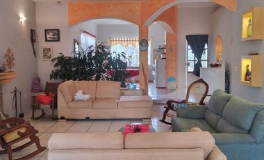 Casa campestre en venta con huerta de limón