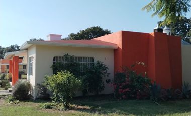 Casa campestre en venta con huerta de limón