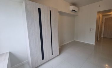 FOR SALE Amenity View Studio Unit in Mandani Bay, Mandaue City