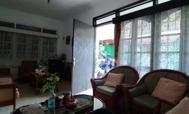 Rumah Lama Masuk Gang Area Jalan Pinang, 150 Meter Ke Pinang Raya