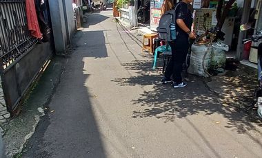 Rumah Lama Masuk Gang Area Jalan Pinang, 150 Meter Ke Pinang Raya