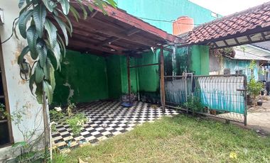 Rumah Lama Masuk Gang Area Jalan Pinang, 150 Meter Ke Pinang Raya