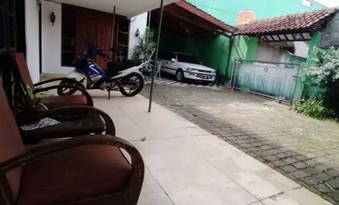Rumah Lama Masuk Gang Area Jalan Pinang, 150 Meter Ke Pinang Raya