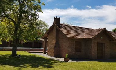 CASAQUINTA AV. DE TOMASO - CHIVILCOY