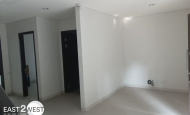 Dijual/Disewakan Rumah Regentown BSD City Tangerang Bagus Cantik Nyaman Lokasi Sangat Strategis
