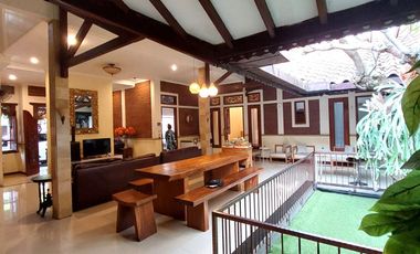 Rumah Etnik Mewah dekat Jalan Gejayan