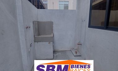 En Machala de Venta Hermosa Casa de 3 Dormitorios en Urbanización Privada