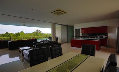 Modern Luxurious 5 bed Villa with a View