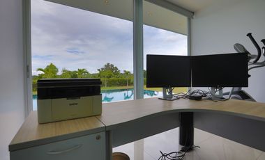 Modern Luxurious 5 bed Villa with a View