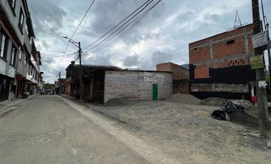 Vendo 3 Lotes Esquineros Para Construccion de Bodegas o Apartamentos