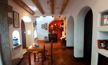 CASA EN VENTA CON DORMITORIO EN PLANTA BAJA, SECTOR CDLA DE INGENIEROS