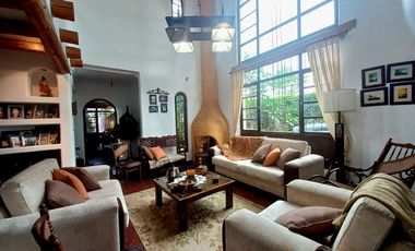 CASA EN VENTA CON DORMITORIO EN PLANTA BAJA, SECTOR CDLA DE INGENIEROS