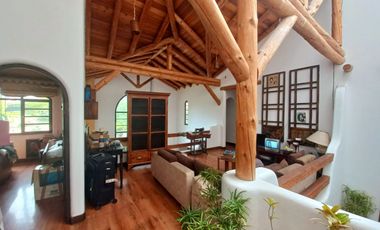 CASA EN VENTA CON DORMITORIO EN PLANTA BAJA, SECTOR CDLA DE INGENIEROS