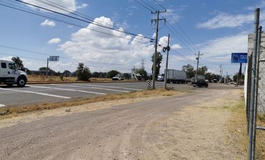 Bodega zona Industrial carretera 45 Sur esquina Montoro con doble acceso y superficie terreno de 6000mt2
