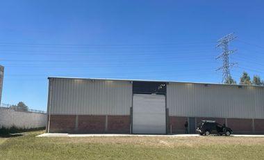 Bodega zona Industrial carretera 45 Sur esquina Montoro con doble acceso y superficie terreno de 6000mt2