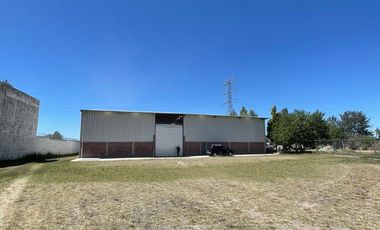 Bodega zona Industrial carretera 45 Sur esquina Montoro con doble acceso y superficie terreno de 6000mt2