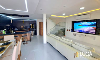 Moderna Casa en urbanización privada en venta, sector sur de Manta, Ecuador