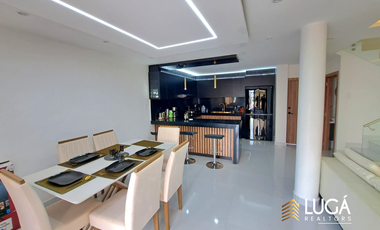 Moderna Casa en urbanización privada en venta, sector sur de Manta, Ecuador