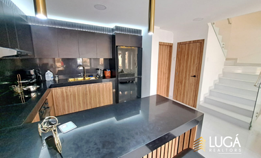 Moderna Casa en urbanización privada en venta, sector sur de Manta, Ecuador