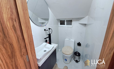 Moderna Casa en urbanización privada en venta, sector sur de Manta, Ecuador