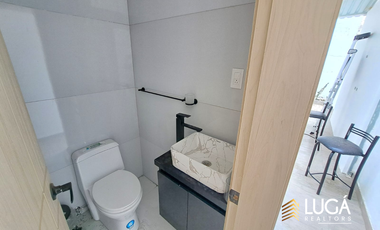 Moderna Casa en urbanización privada en venta, sector sur de Manta, Ecuador